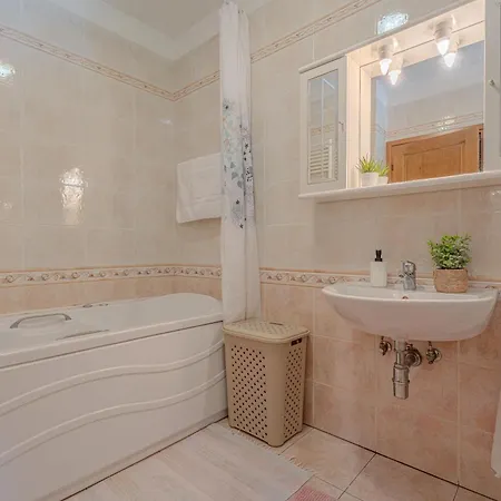 Brvnara Primus Near Gorge - Happy *