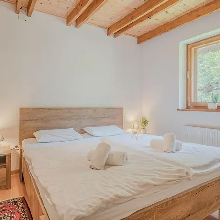 Primus Near Gorge - Happy *