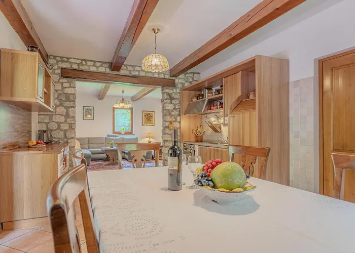 Primus Near Gorge - Happy