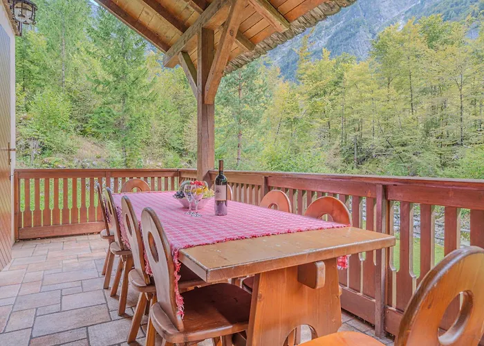 Primus Near Gorge - Happy *