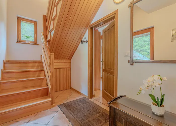 Primus Near Gorge - Happy *